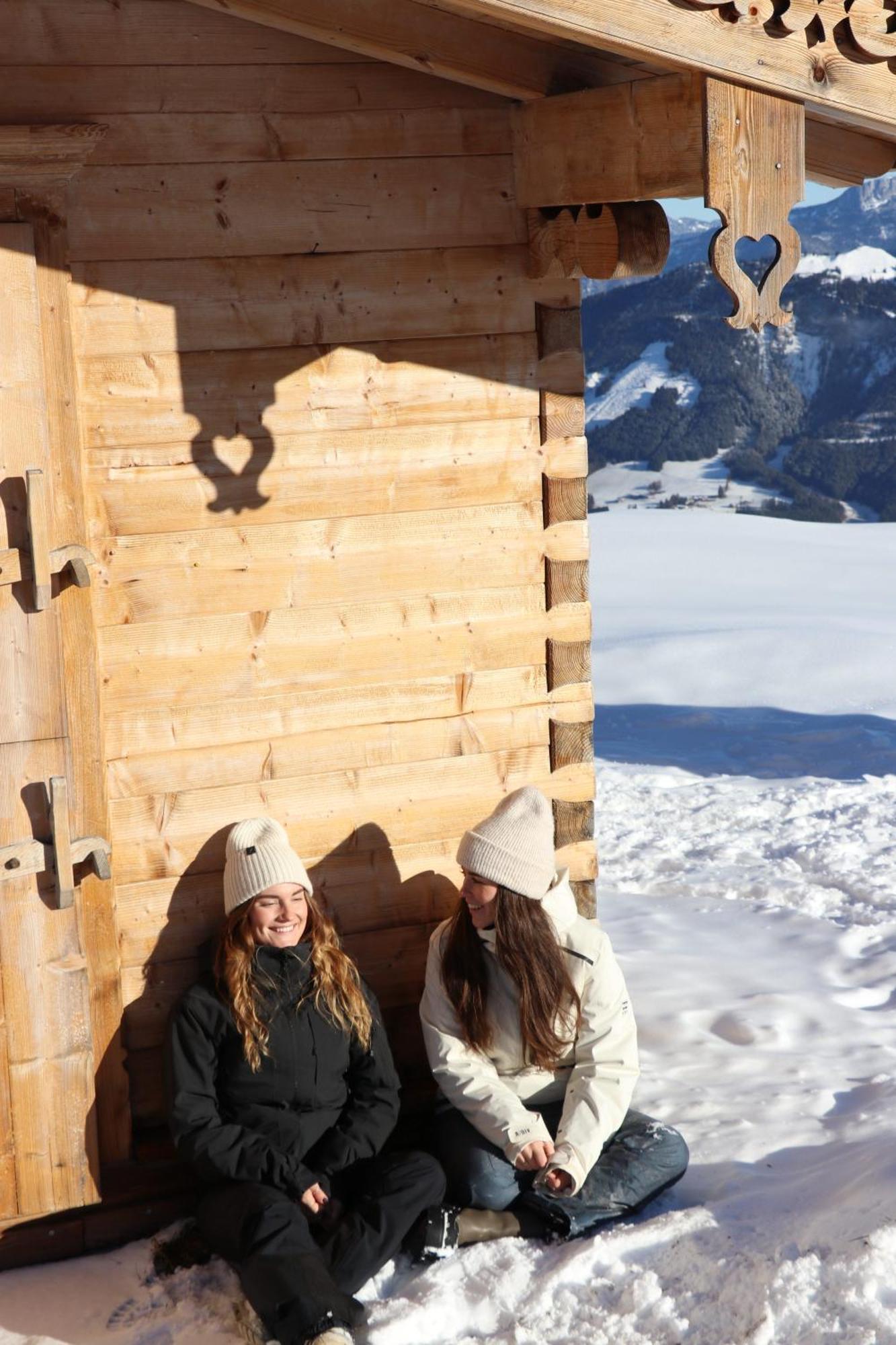Hotel Crystal - Kitzhorn Suites St. Johann in Tirol Exterior foto